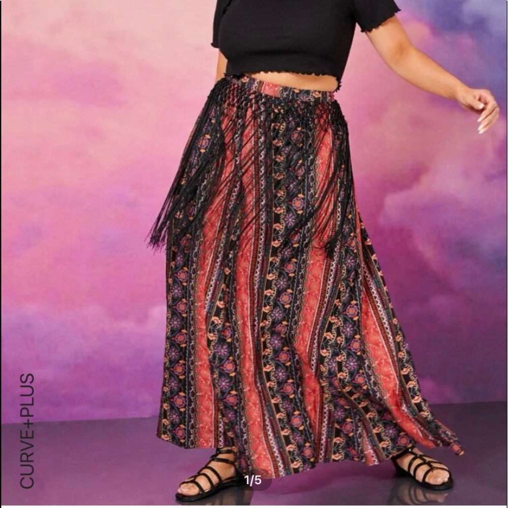 Shein 4xl/20 crop top and fringe floral skirt